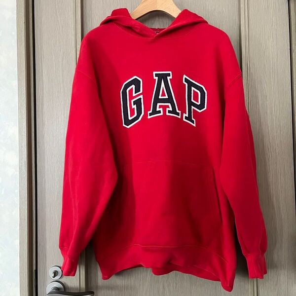 【GAP Kids】スウェットパーカー フード付き パーカー フーディー トレーナー 赤 フリース素材 GAP アメカジ 古着