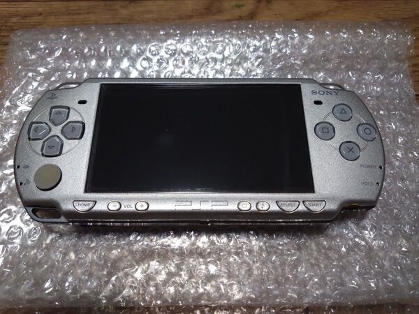 プレイステーション・ポータブル アイス・シルバー PSP-2000 PSP SONY バッテリーなし ソニー