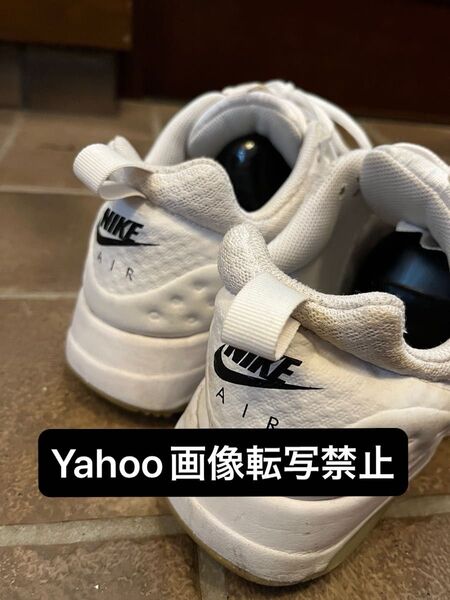 期間限定値下げ中! NIKE エアマックス 白 運動靴