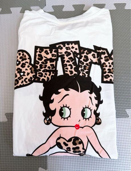 Betty Boop ベティブープ ヒョウ柄 半袖Tシャツ ベティ