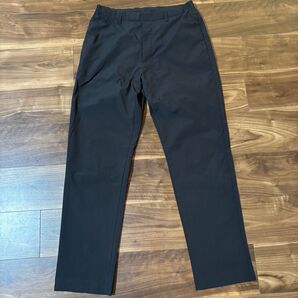 UNIQLO theory 感動パンツ