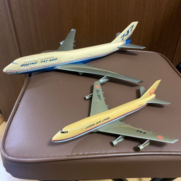 Boeing 747-400 Snap Fit Plastic Desktop Scale Model JAL ja8178