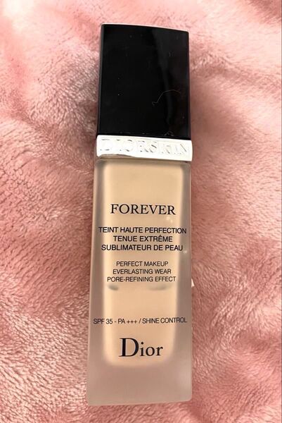 ディオール Dior フォーエヴァーフルイド ファンデーション
