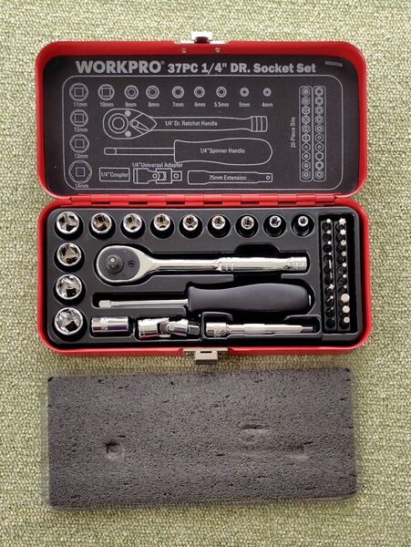 美品 WORKPRO ソケットレンチセット 差込角6.35mm・1/4 37点組