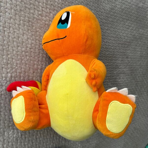 ポケモンセンター ヒトカゲ ぬいぐるみ