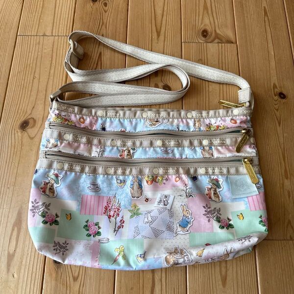 美品 ショルダーバッグ レスポートサック LeSportsac ピーターラビット