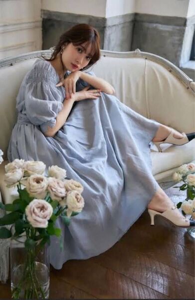 美品 Herlipto Airy Volume Sleeve Dress