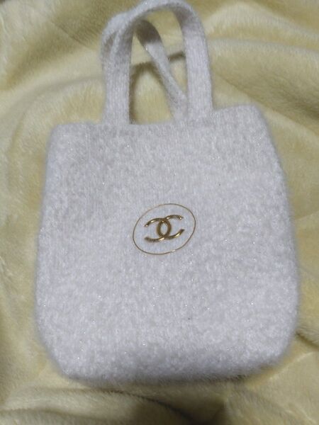 シャネル CHANEL ノベルティ ミニバッグ ふわふわ