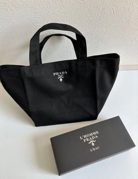 プラダ PRADA 新作ノベルティ ブラック キャンバストートバッグ 正規品