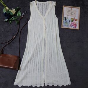 【美品】GUジーユー ノースリーブ ロング カーディガン(L)白 ボタン4つ Iライン 細見え