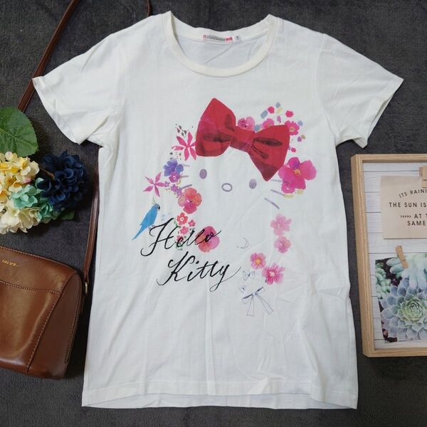 ユニクロ UNIQLO キティちゃん コラボ Tシャツ(M)白 Kitty クールネック