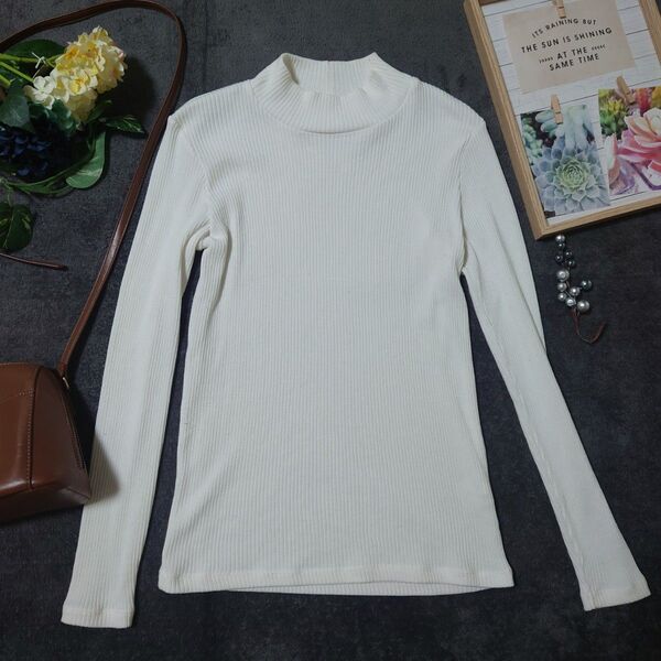 UNIQLO ユニクロ カットソー ニット(M)白 ハイネック リブ編み