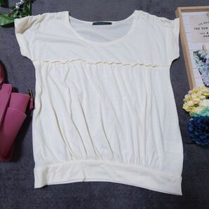 エンジンジー ANGELG Tシャツ カットソー(L)アイボリー フリル クールネック