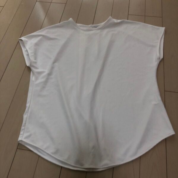 Tシャツ 白 半袖 ユニクロ