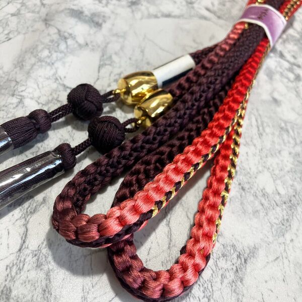 【未使用】絹 帯締め☆丸組 赤黒金 深紫 グラデーション 小田巻 飾り付 組紐