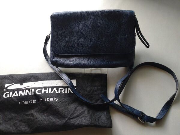 レザー ショルダーバッグ ネイビー紺 GIANNI CHIARINIジャンニキアリーニ