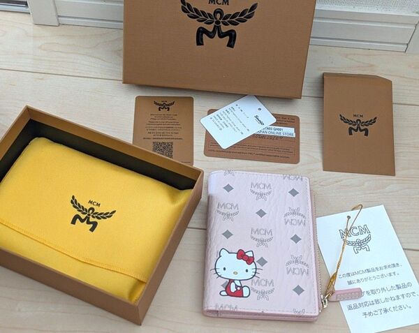 MCM コラボ キティ 財布 未使用 補償タグ付き ブランド プレゼント 完売品 レザー