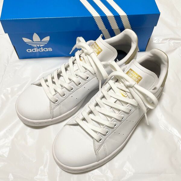 23.5㎝ アディダス スタンスミス adidas STAN SMITH フットウェアホワイト/ヘンプ/ゴールドメタリック