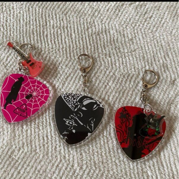 hide キーホルダー