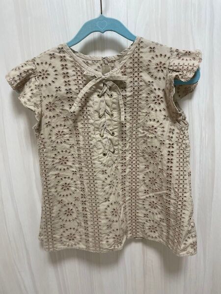 アナトリエ コットン刺繍 総刺繍 フリルスリーブ ベージュ カットソー ブラウス SかMサイズ相当