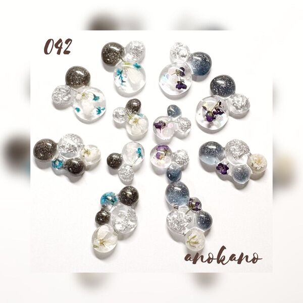 *042 ハンドメイド レジンパーツ 素材 ドライフラワー 押し花 花 カボション イヤリング ピアス チャーム