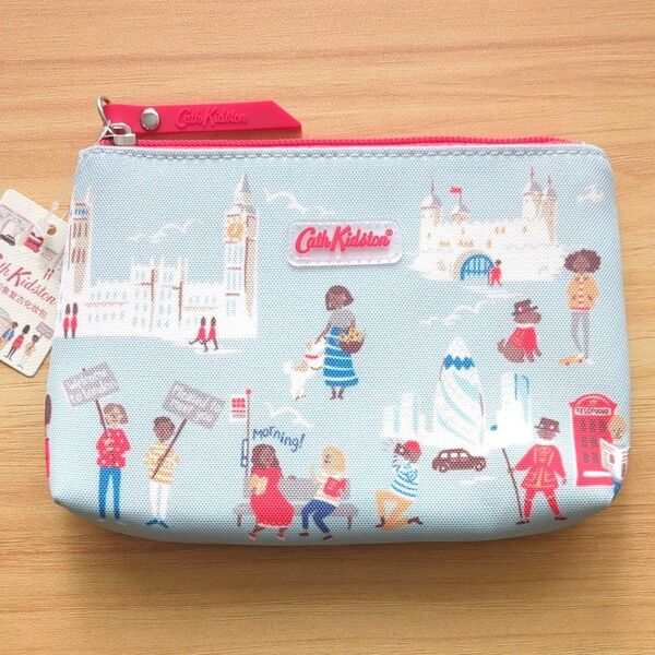 【新品 未使用】タグ付き キャスキッドソン ロンドン柄 ポーチ Cath Kidston 小銭入れ コインケース 化粧 コスメ