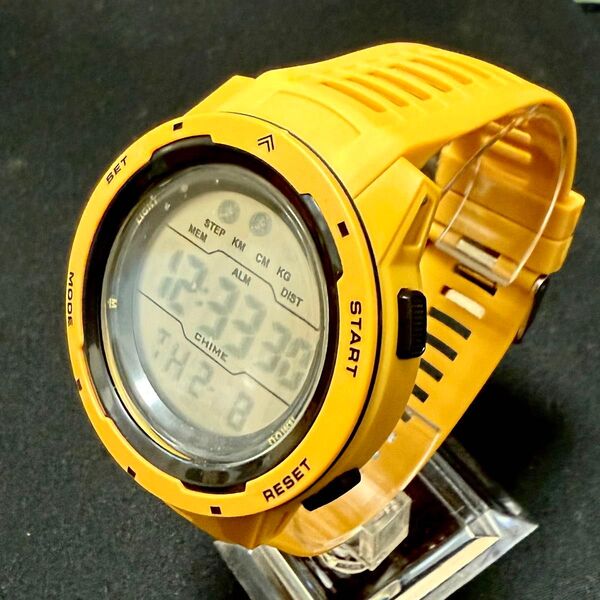 新品 ビックフェイスデジタルウォッチ ラウンドフェイス メンズ腕時計 イエローY