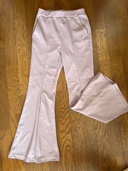 薄紫 フレアパンツ レディース