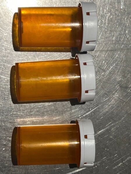 海外 映画 サプリ入れ 薬容器 空容器 3つセット