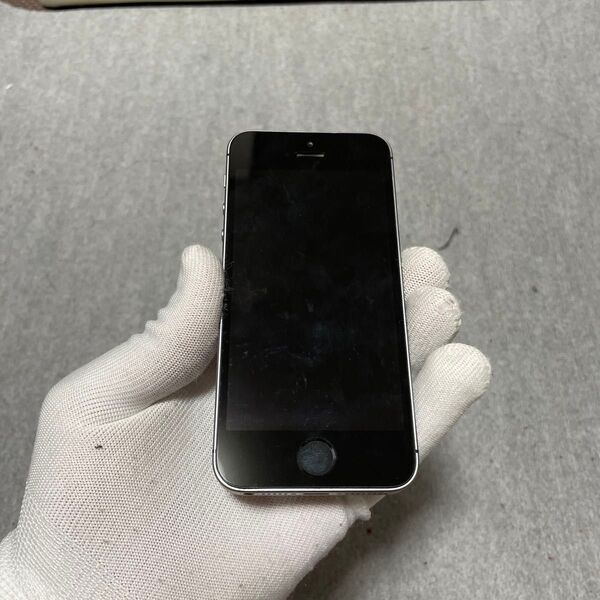 1-iPhoneSE 16GB SIMフリー