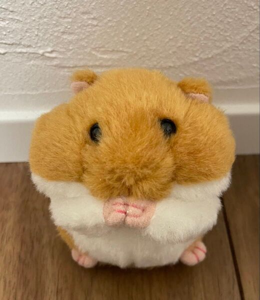 もごもごはむすた〜 ぬいぐるみ ごーるでんさん