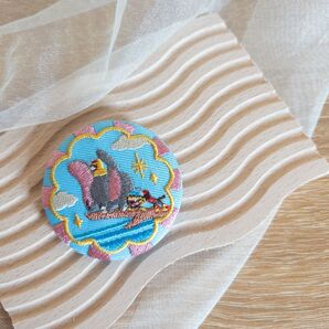 ディズニー 刺繍缶バッチ