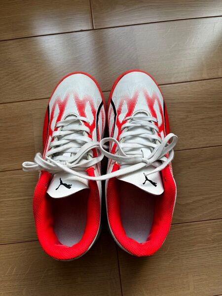 プーマ サッカートレーニングシューズ ウルトラ プレイ ジュニア 22㎝ キッズ