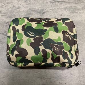 美品★【A BATHING APE】ベイシングエイプ ポーチ バッグ 迷彩 カモ