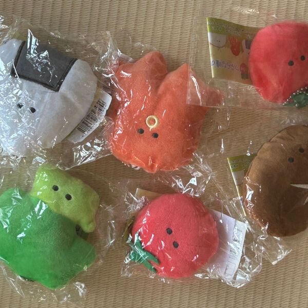 つぶらな瞳のお弁当箱 マスコット ボールチェーン ガチャ