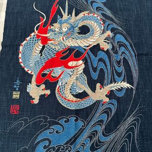 龍 竜 辰 ドラゴン ハギレ はぎれ 布 生地 綿