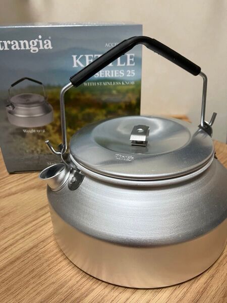 おまけ付き 新品未使用 トランギア ケトル 0.9L ステンレスノブ trangia キャンプ ヤカン アウトドア
