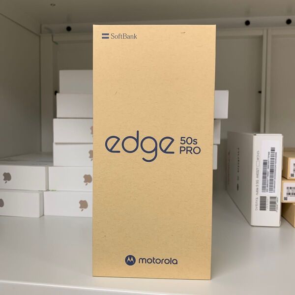 新品未使用・一括購入・motorola edge 50spro 6.7インチ メモリー8GBストレージ256GBリュクスラベンダー