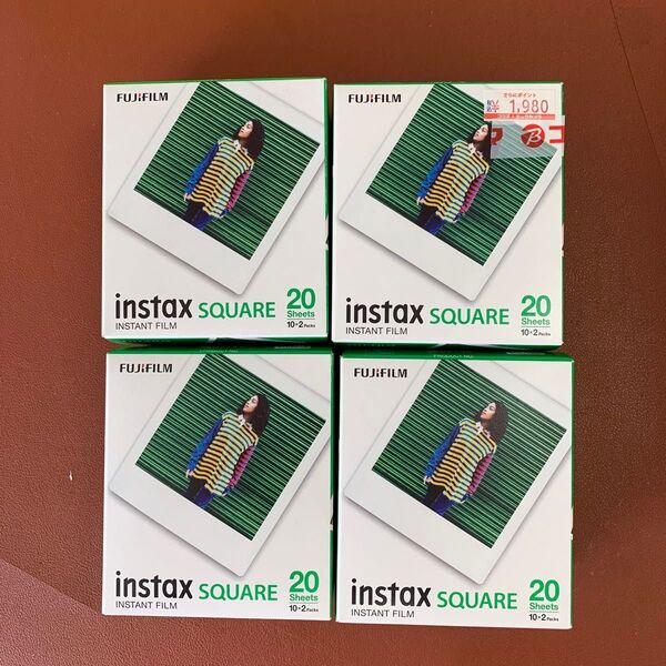 新品未開封・INSTAX SQUARE フィルム ホワイト 2パック x 4箱
