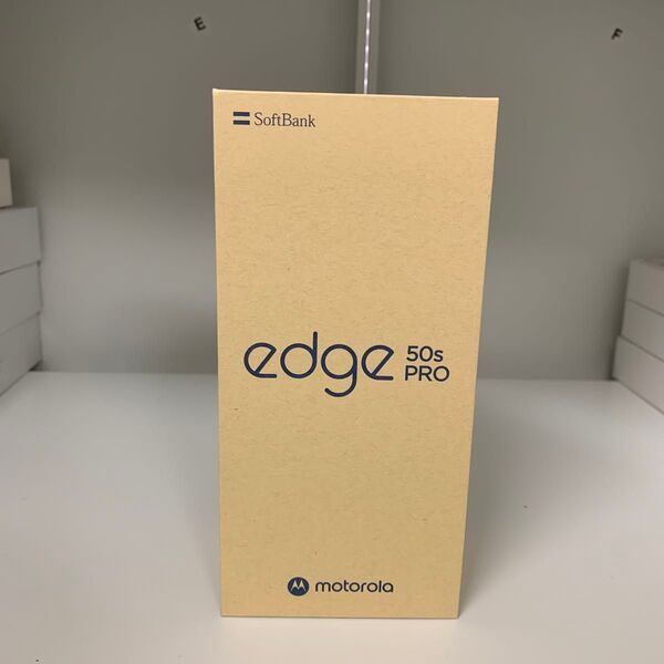 新品未使用・一括購入motorola edge 50s pro 6.7インチメモリー8GBストレージ256GBブラックビューティー