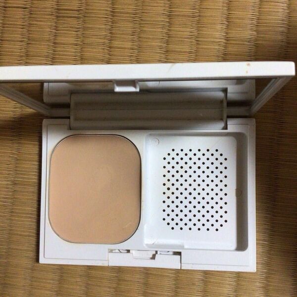 カネボウALLlEファンデーション 未使用パフお付けします
