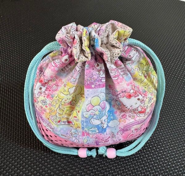 保冷・保温 洗える ハンドメイド サンリオ お弁当袋のみ