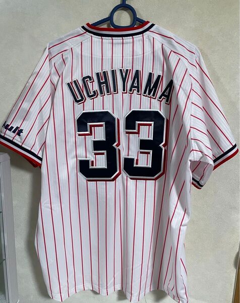 ヤクルトスワローズ マジェスティック ユニホーム内山選手背番号33 ホーム用 Lサイズ