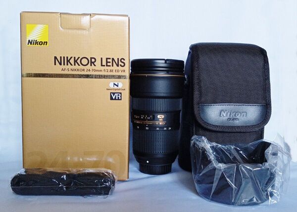 Nikon ニコンAF-S NIKKOR 24-70mm f/2.8E ED VR 美品