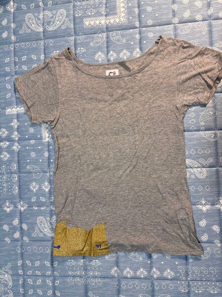 ツモリチサト TSUMORI CHISATO Tシャツ グレー ゴールドラメ ネコ 猫
