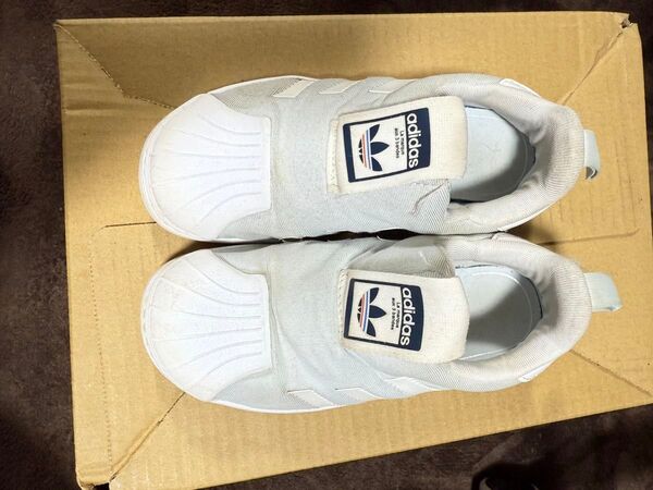 adidas 水色 スリッポン キッズ
