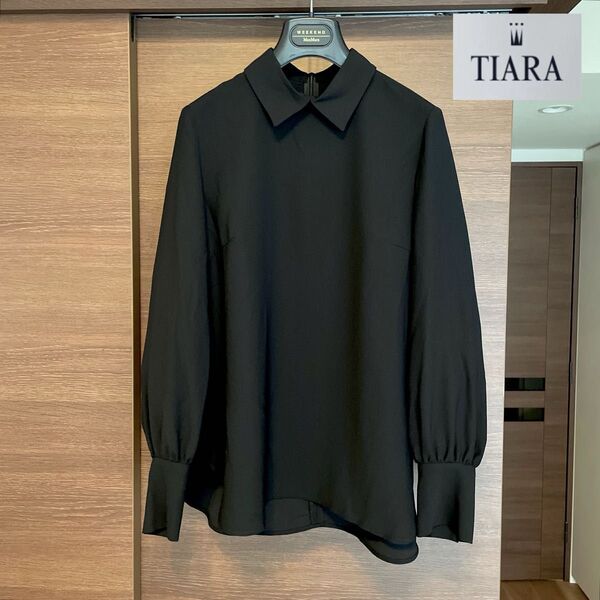 ☆定価20900円 TIARA ティアラ ブラックブラウス『F』☆