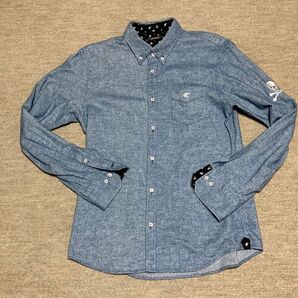 極美品★ラブレス★LOVELESS★ボタンダウンシャツ★タンガリー長袖シャツ★デニム風ドレスシャツ★L騎士スカル刺繍★ボタンダウン