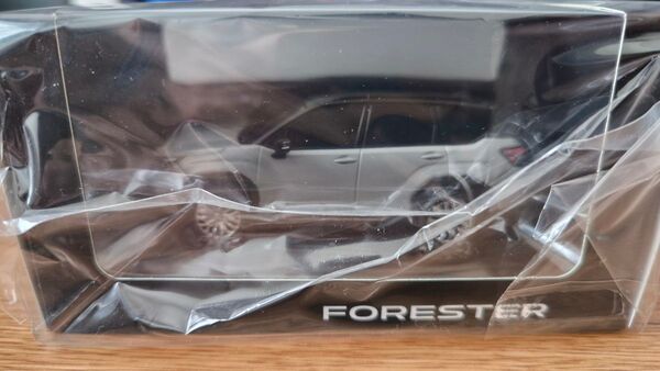 新型 SUBARU FORESTER ミニカー非売品