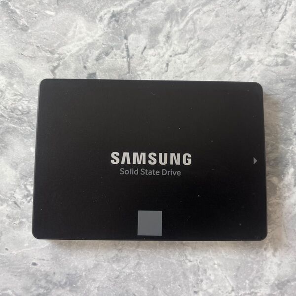 SAMSUNG SSD 1TBの大容量 稼働パソコン抜き Windows11